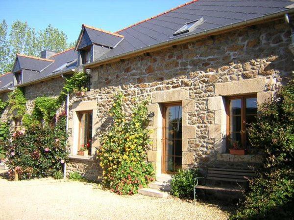Gites Les Villes Briend Pluduno Exterior foto
