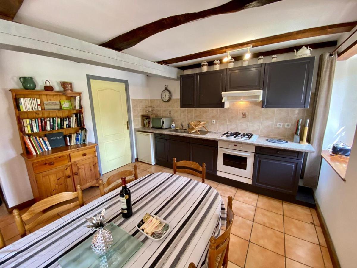 Gites Les Villes Briend Pluduno Exterior foto